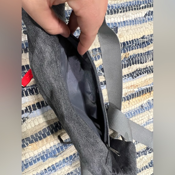 5 for $25: Small gray waterfly Fanny pack - Picture 5 of 8